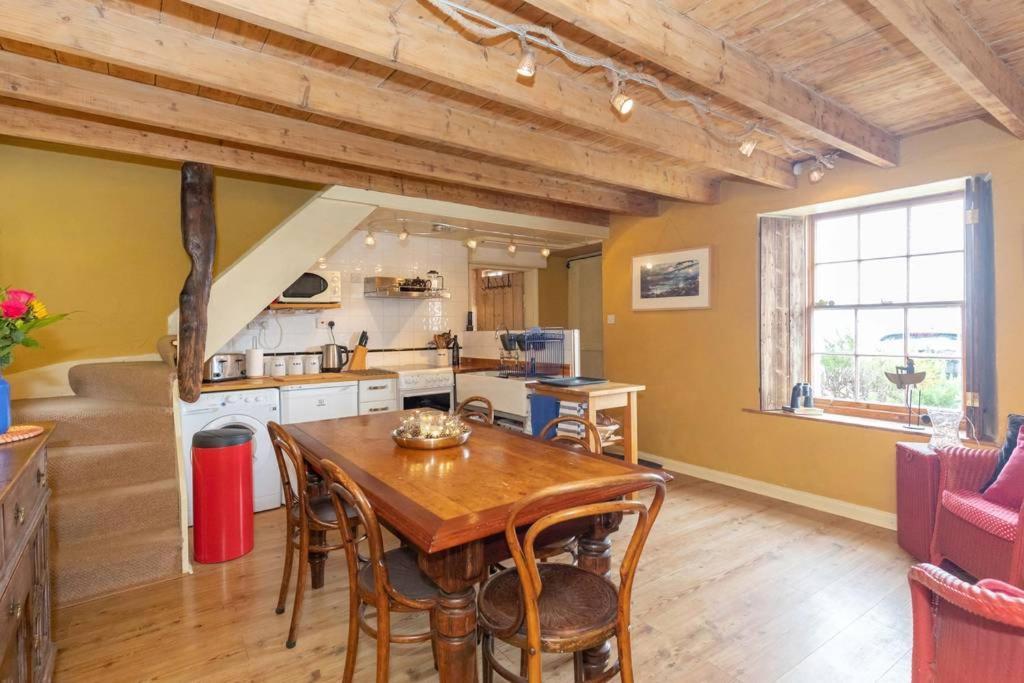 The Cottage By The Sea, Scotland Burnmouth Bagian luar foto